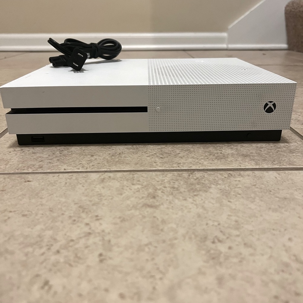 XBox One S 1TB console & AC Power Cable- already reset it and everything-